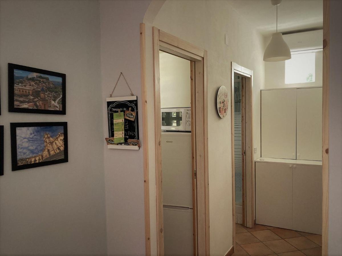 La Casa Blu Apartman Mirabella Imbaccari Kültér fotó